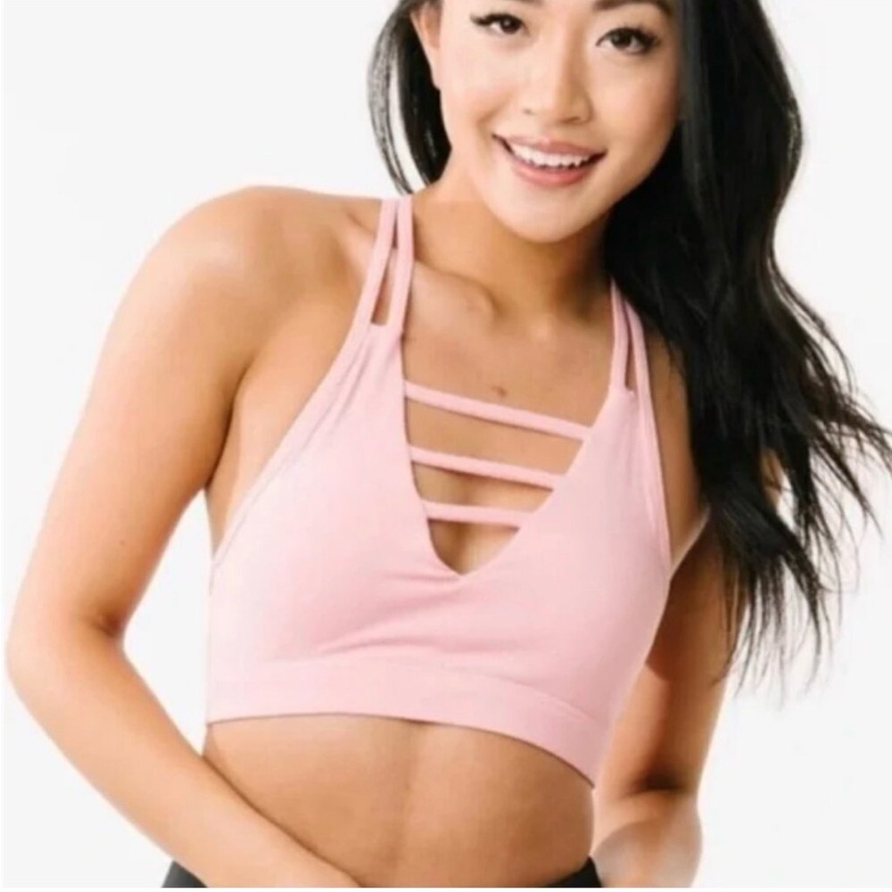 ZYIA Pink Strappy Grid Sports Bra - Large (size up - fits medium)